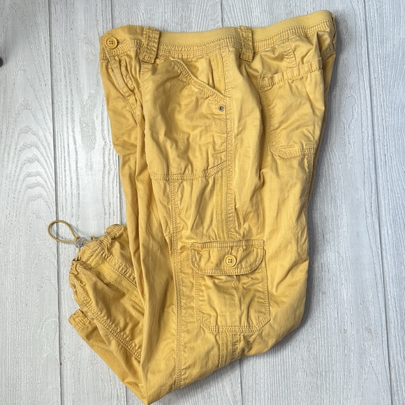 Golden yellow Cargo pants size 6, Style & Co. - Picture 10 of 10